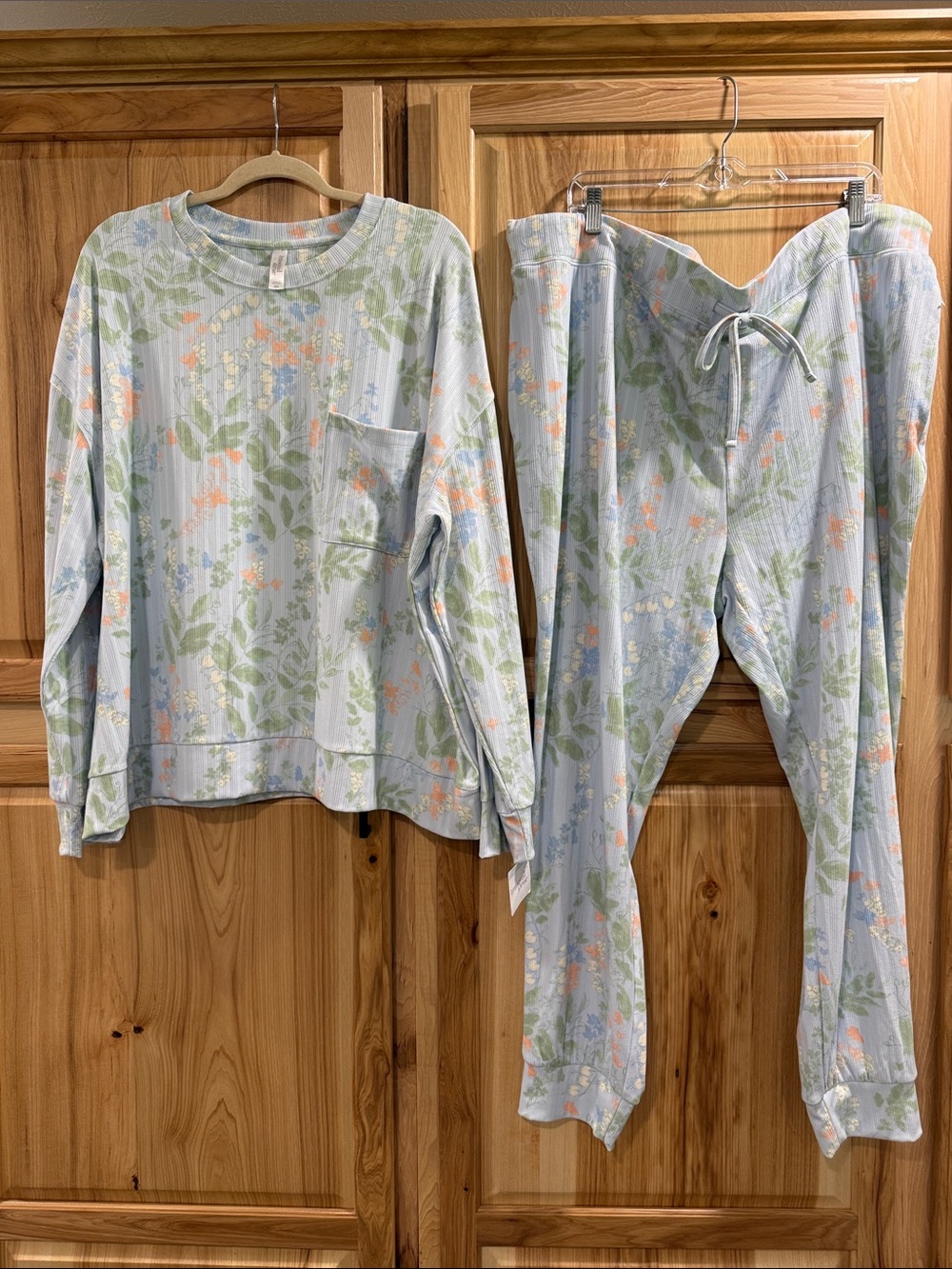 Women’s Tranquil & True 3X Cozy Loungewear Floral Light Blue Pajama 2 Piece Set
